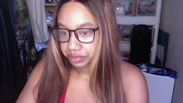 Snapshot of goddessdaisysky chatting on 09.29.25 goddessdaisysky online show from 09.29.25