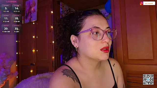 Snapshot of eva_rosse69 chatting on 05.18.26 eva rosse69 online show from 05.18.26