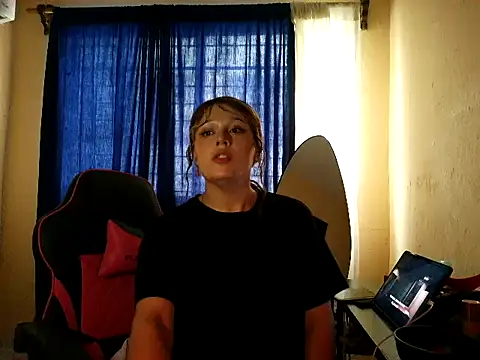 Snapshot of gnesis69 chatting on 08.01.26 gnesis69 online show from 08.01.26