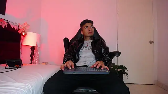 JuanCamiilo 66 online show from 01.02.25