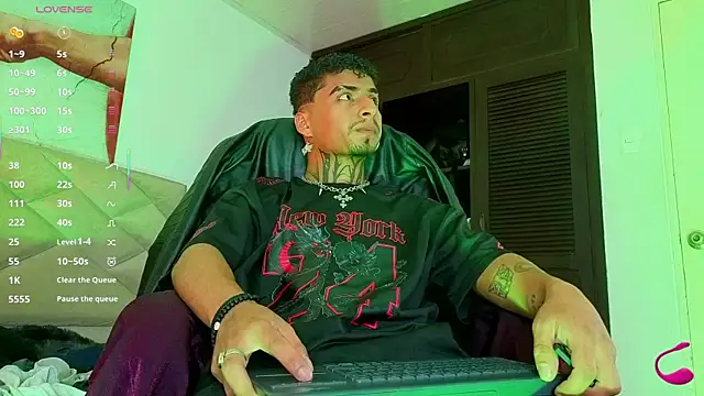 Snapshot of JuanCamiilo_66 chatting on 07.19.26 JuanCamiilo 66 online show from 07.19.26
