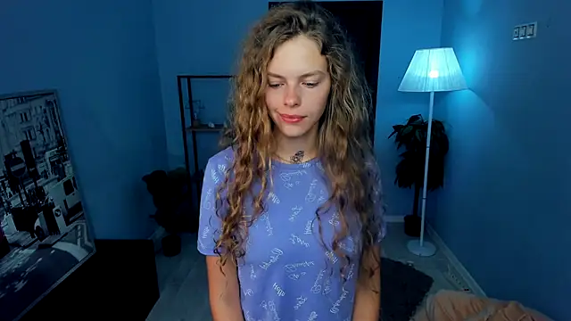 RayaNenlia online show from 09.14.25