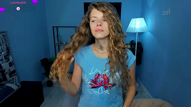 RayaNenlia online show from 10.03.25