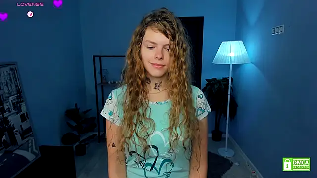 RayaNenlia online show from 11.06.25