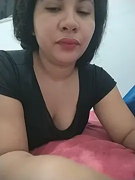 Snapshot of Yara0k chatting on 02.05.26 Yara0k online show from 02.05.26