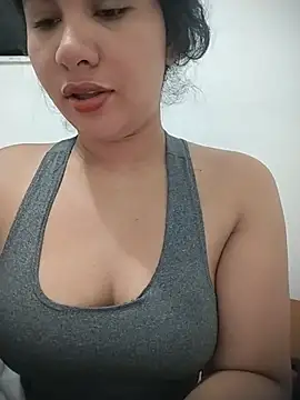 Snapshot of Yara0k chatting on 07.02.26 Yara0k online show from 07.02.26