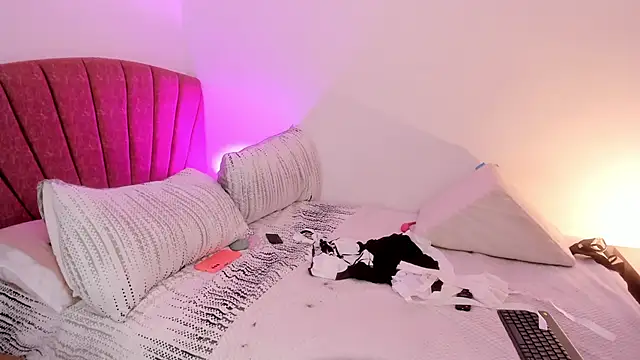 Melody bonnie online show from 11.06.25