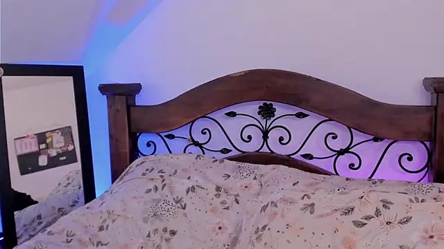 noemi foxxx online show from 12.02.24