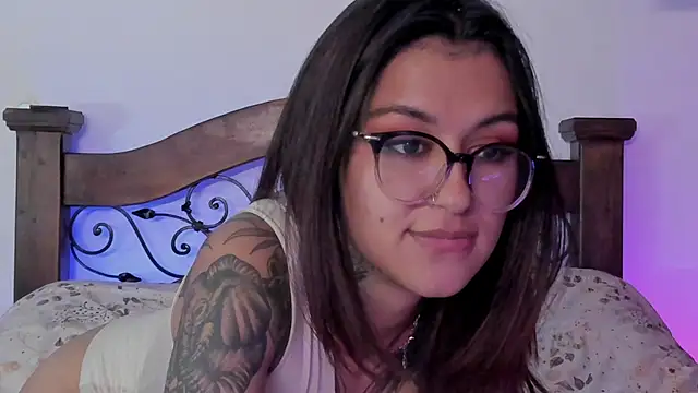 noemi foxxx online show from 01.17.25