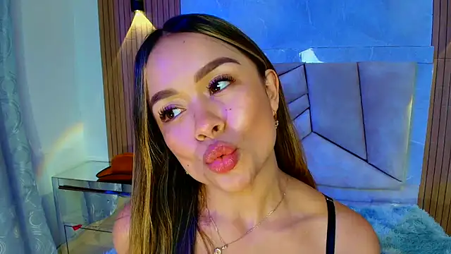 Snapshot of Natalyefoster chatting on 07.14.26 Natalyefoster online show from 07.14.26