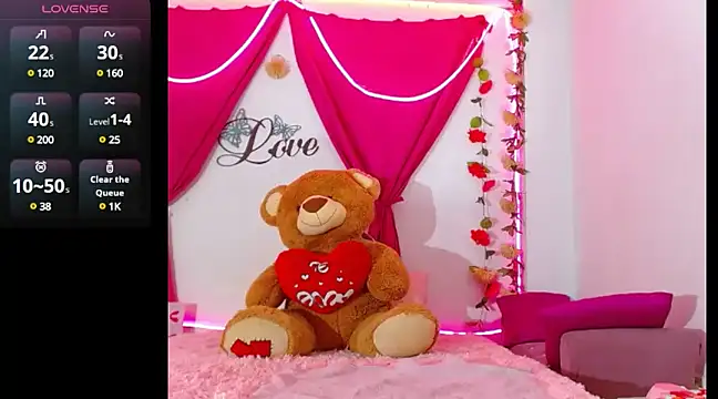 Snapshot of natashakissess chatting on 03.05.25 natashakissess online show from 03.05.25