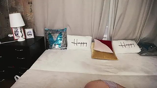 Unusual G online show from 12.17.25