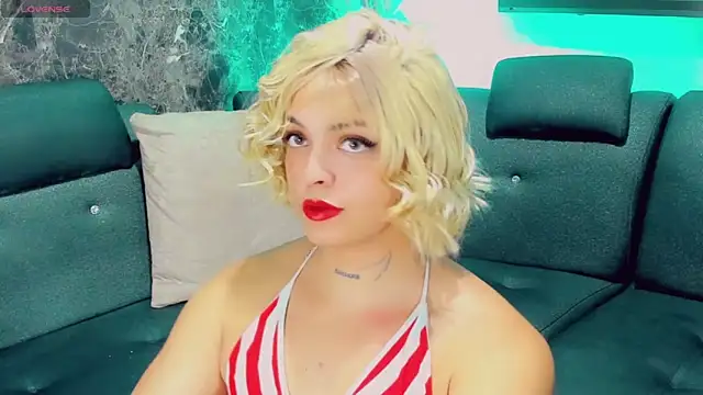 Emmaa Saenz  online show from 04.22.26