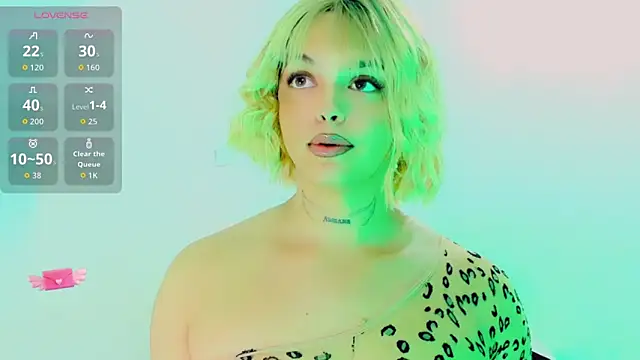 Emmaa Saenz  online show from 05.22.26