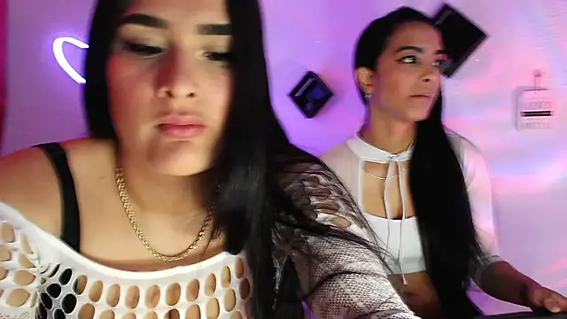 Snapshot of agatha_lovee chatting on 03.08.25 agatha lovee online show from 03.08.25