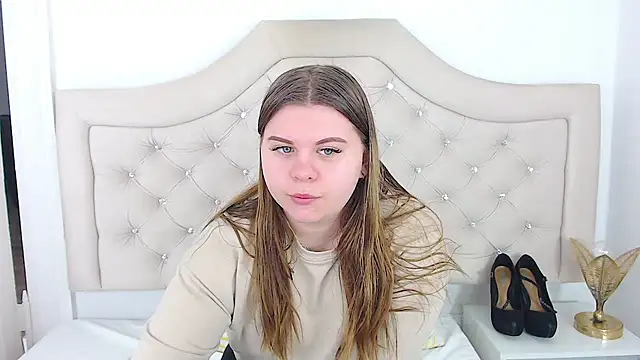 Snapshot of AbbyPleasure chatting on 02.07.25 AbbyPleasure online show from 02.07.25