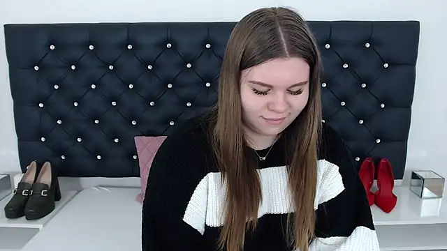 Snapshot of AbbyPleasure chatting on 02.25.25 AbbyPleasure online show from 02.25.25