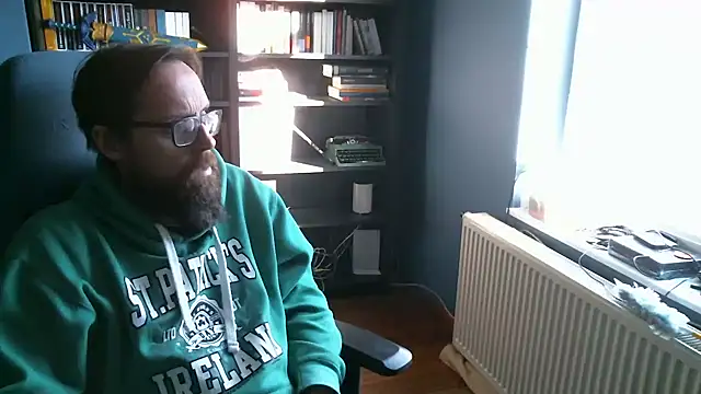 Snapshot of MeSteff chatting on 02.16.25 MeSteff online show from 02.16.25