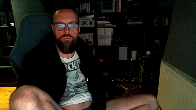 Snapshot of MeSteff chatting on 06.05.26 MeSteff online show from 06.05.26