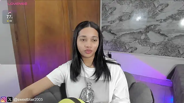 Miss Carolinawest online show from 12.11.24