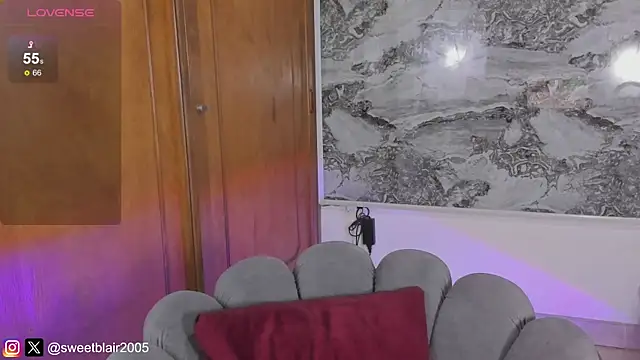 Miss Carolinawest online show from 02.06.25