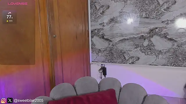 Miss Carolinawest online show from 02.06.25