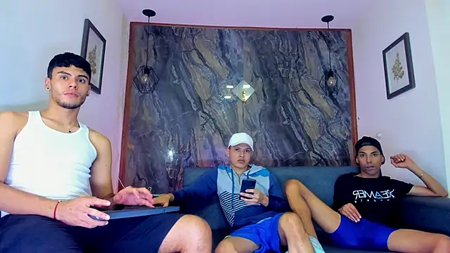 Snapshot of liam_genner_ chatting on 02.10.25 liam genner online show from 02.10.25