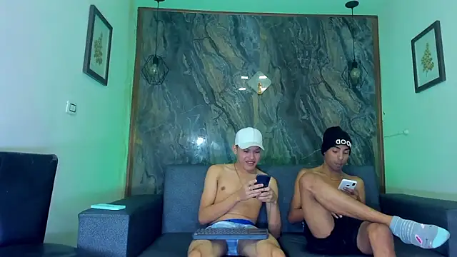 Snapshot of liam_genner_ chatting on 02.10.25 liam genner online show from 02.10.25