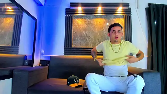 Snapshot of liam_genner_ chatting on 09.17.25 liam genner online show from 09.17.25