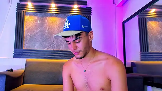 Snapshot of liam_genner_ chatting on 11.14.25 liam genner online show from 11.14.25