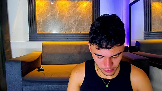 Snapshot of liam_genner_ chatting on 11.21.25 liam genner online show from 11.21.25