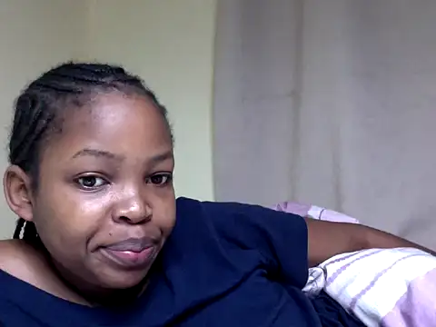 Snapshot of queen-sasha chatting on 05.21.26 queen-sasha online show from 05.21.26