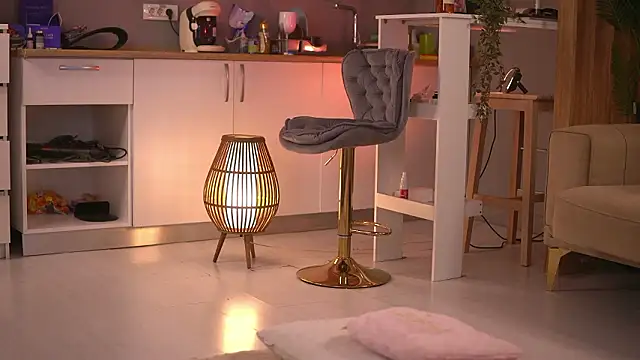 ButterflyLeah online show from 02.17.26