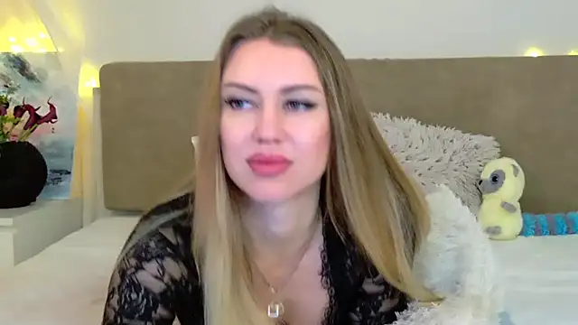 LuisaSin online show from 02.23.26