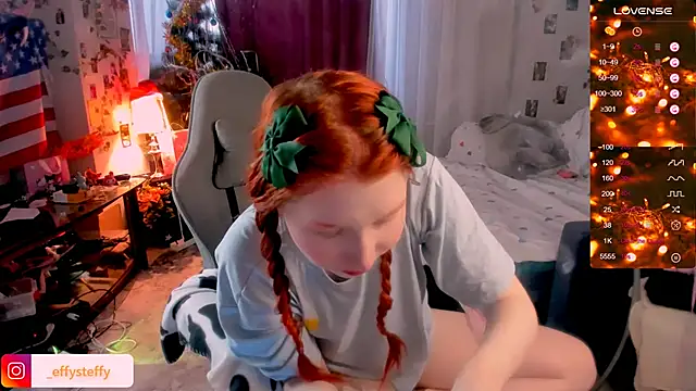 Snapshot of CallMeEffy1 chatting on 01.05.25 CallMeEffy1 online show from 01.05.25