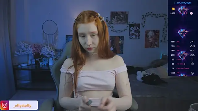 Snapshot of CallMeEffy1 chatting on 11.07.25 CallMeEffy1 online show from 11.07.25