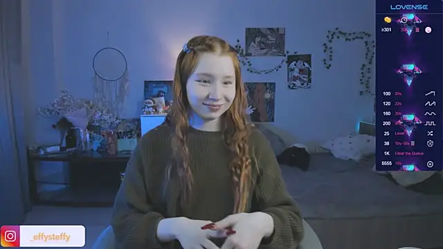 Snapshot of CallMeEffy1 chatting on 11.26.25 CallMeEffy1 online show from 11.26.25