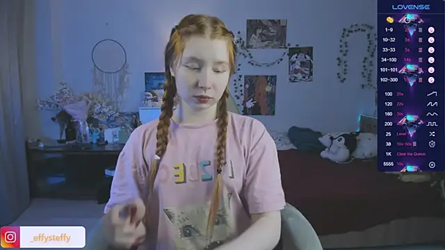 Snapshot of CallMeEffy1 chatting on 12.03.25 CallMeEffy1 online show from 12.03.25