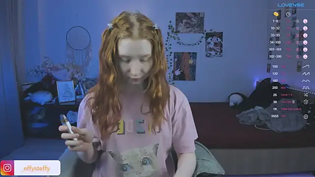 Snapshot of CallMeEffy1 chatting on 12.22.25 CallMeEffy1 online show from 12.22.25