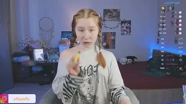 Snapshot of CallMeEffy1 chatting on 01.12.26 CallMeEffy1 online show from 01.12.26