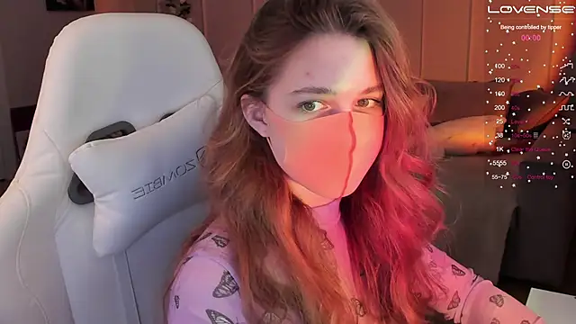 Frau Lina online show from 02.14.25