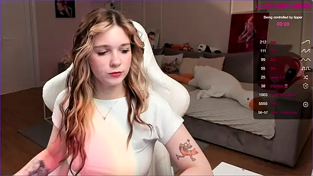 Snapshot of Frau_Lina chatting on 03.04.26 Frau Lina online show from 03.04.26