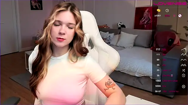 Snapshot of Frau_Lina chatting on 03.18.26 Frau Lina online show from 03.18.26