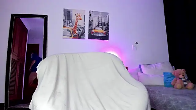 Curlblue online show from 12.23.24