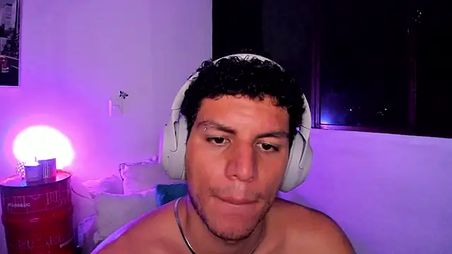 Curlblue online show from 01.12.25