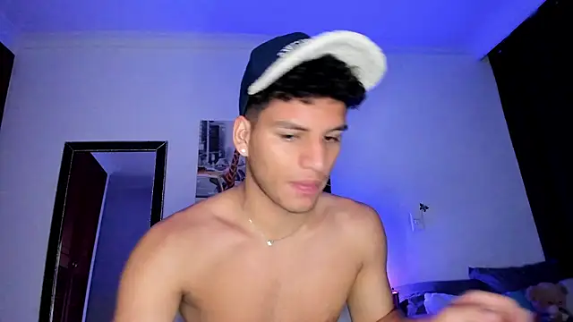 Curlblue online show from 02.22.25