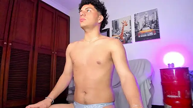 Curlblue online show from 03.18.25