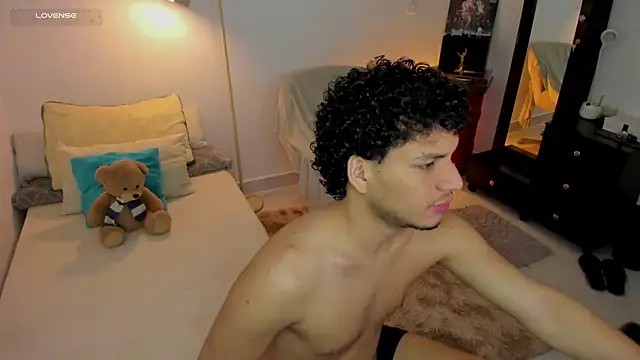 Curlblue online show from 09.26.25