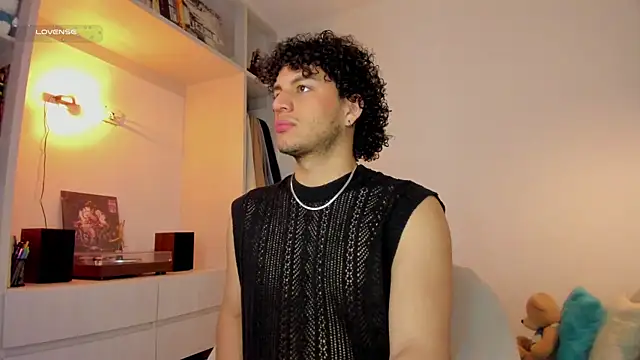 Curlblue online show from 12.14.25