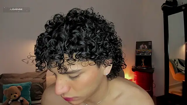 Curlblue online show from 12.16.25